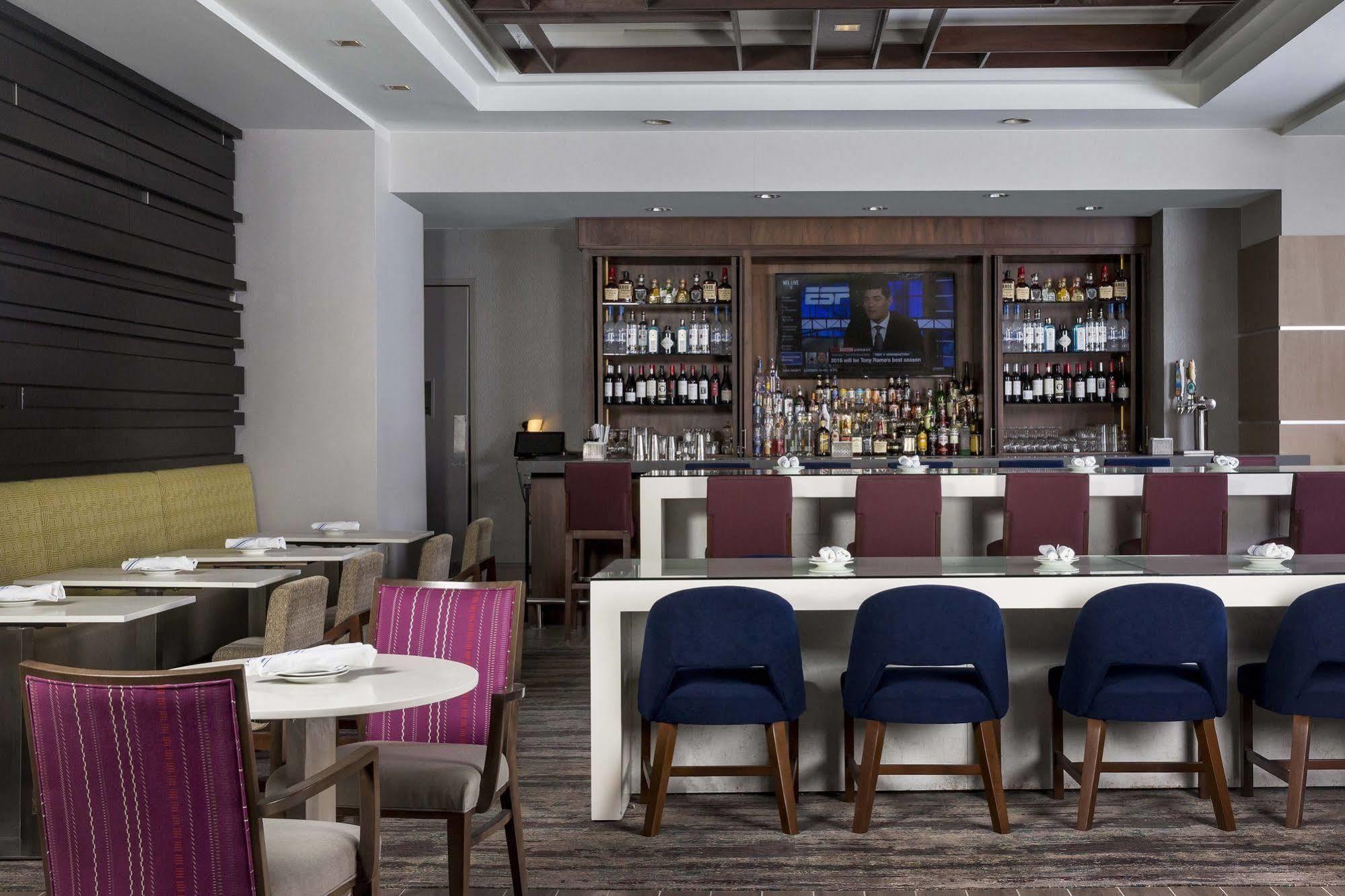 Staybridge Suites Atlanta - Midtown By Ihg Bagian luar foto
